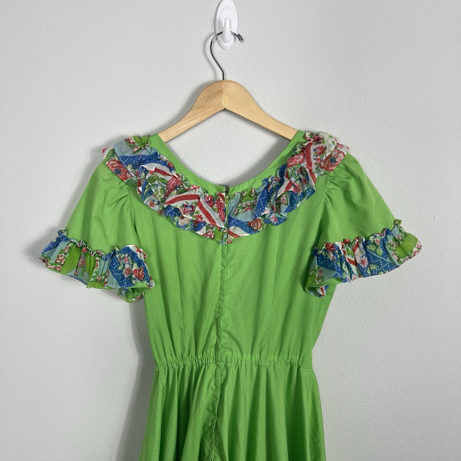 Vintage 70s Square Wear Square Dance Dress Green Floral Cottage Country Medium