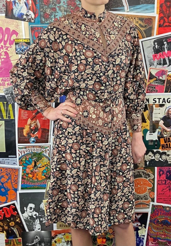 Vintage Women’s 70s Brown Floral Foxy Lady Long Sleeve Boho Western Dress Size 2