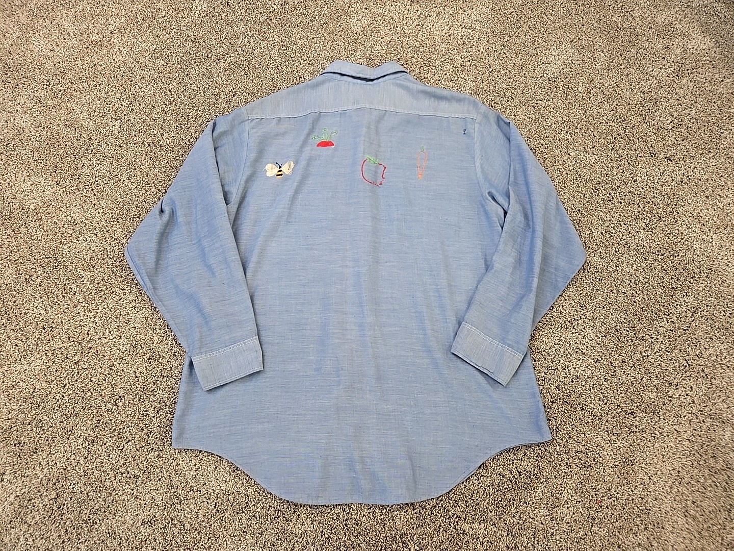 Big Mac Vtg 60s 70s Hand Embroidered Chambray Button-Up Shirt Womans Sz Large