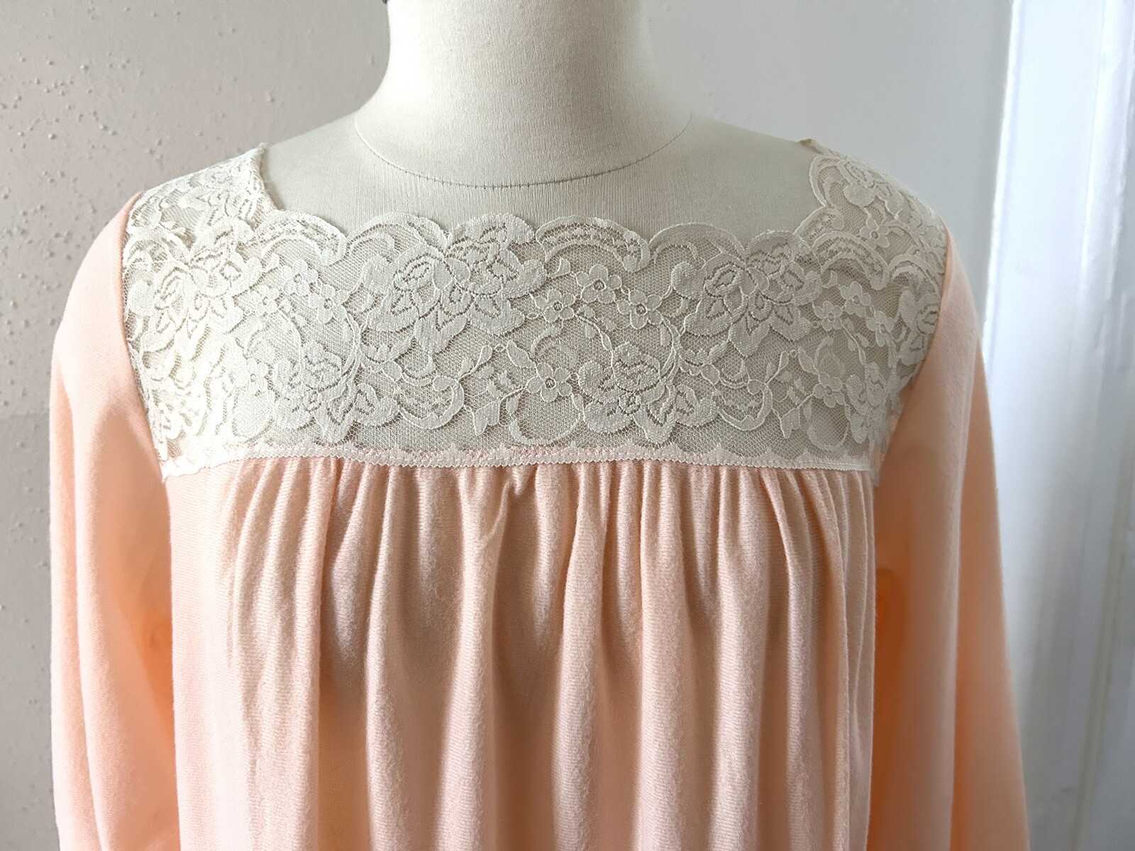 Vintage 70s NIP Damea Women’s Long Nightgown Pajama Large Pink Granny