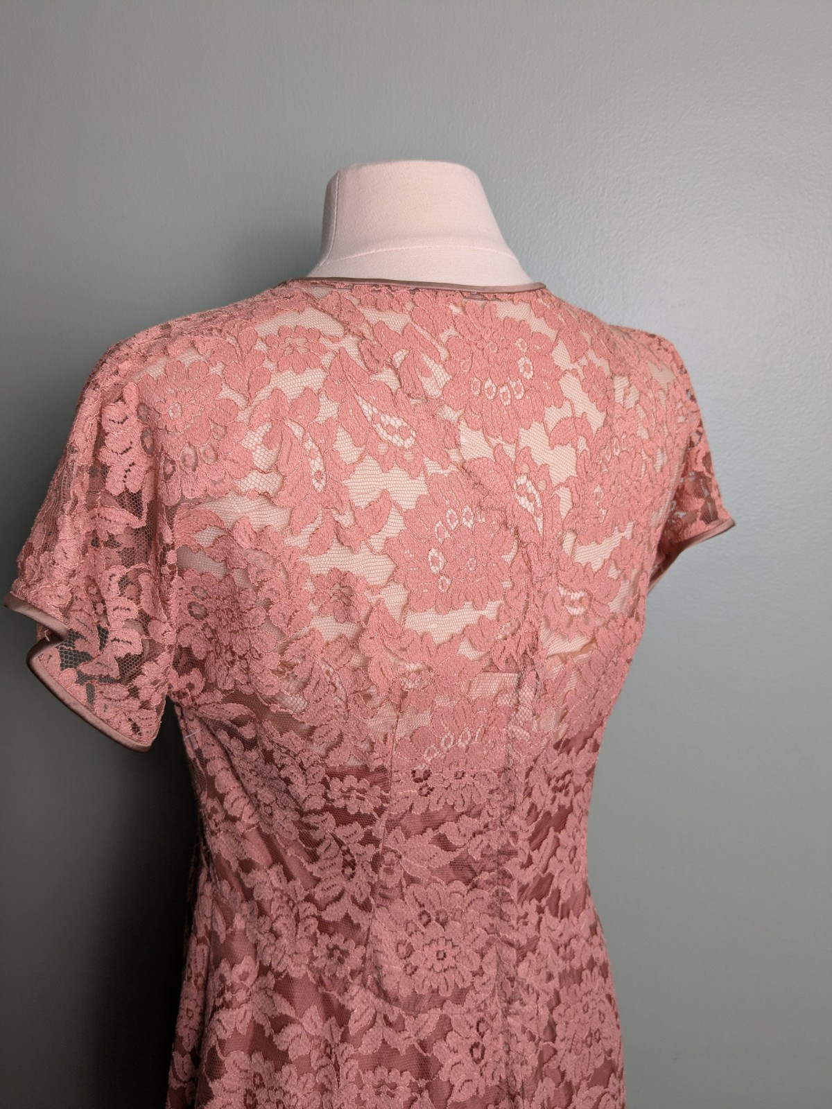 As Is Dusty Pink Lace Overlay Ferman O’Grady Pencil 1950s Vintage Dress
