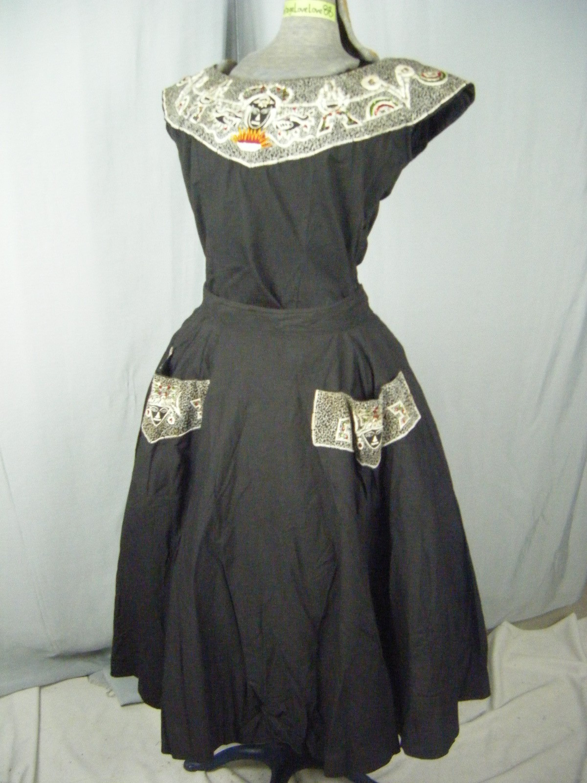 LAB-MEX Vtg 50s Black White Mayan Masks Top & Full Circle Skirt-Bust 39/Waist 28