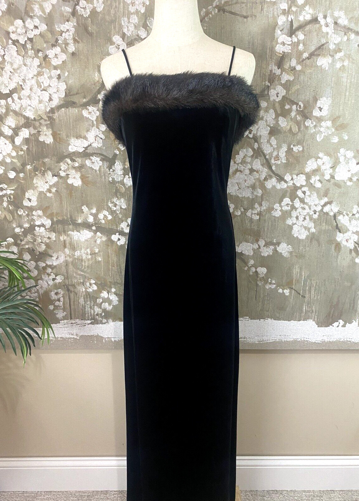 VTG CACHET Black Velvet Faux Fur Collar Wiggle Cocktail Prom Party Dress 8 EVC