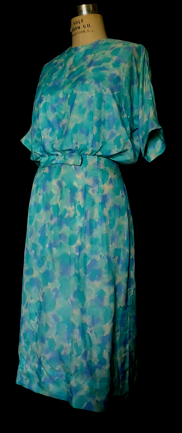 Vtg 1960s SHIRT WAIST Blouson Style DRESS, JEWEL NECKLINE pastel printed SILK