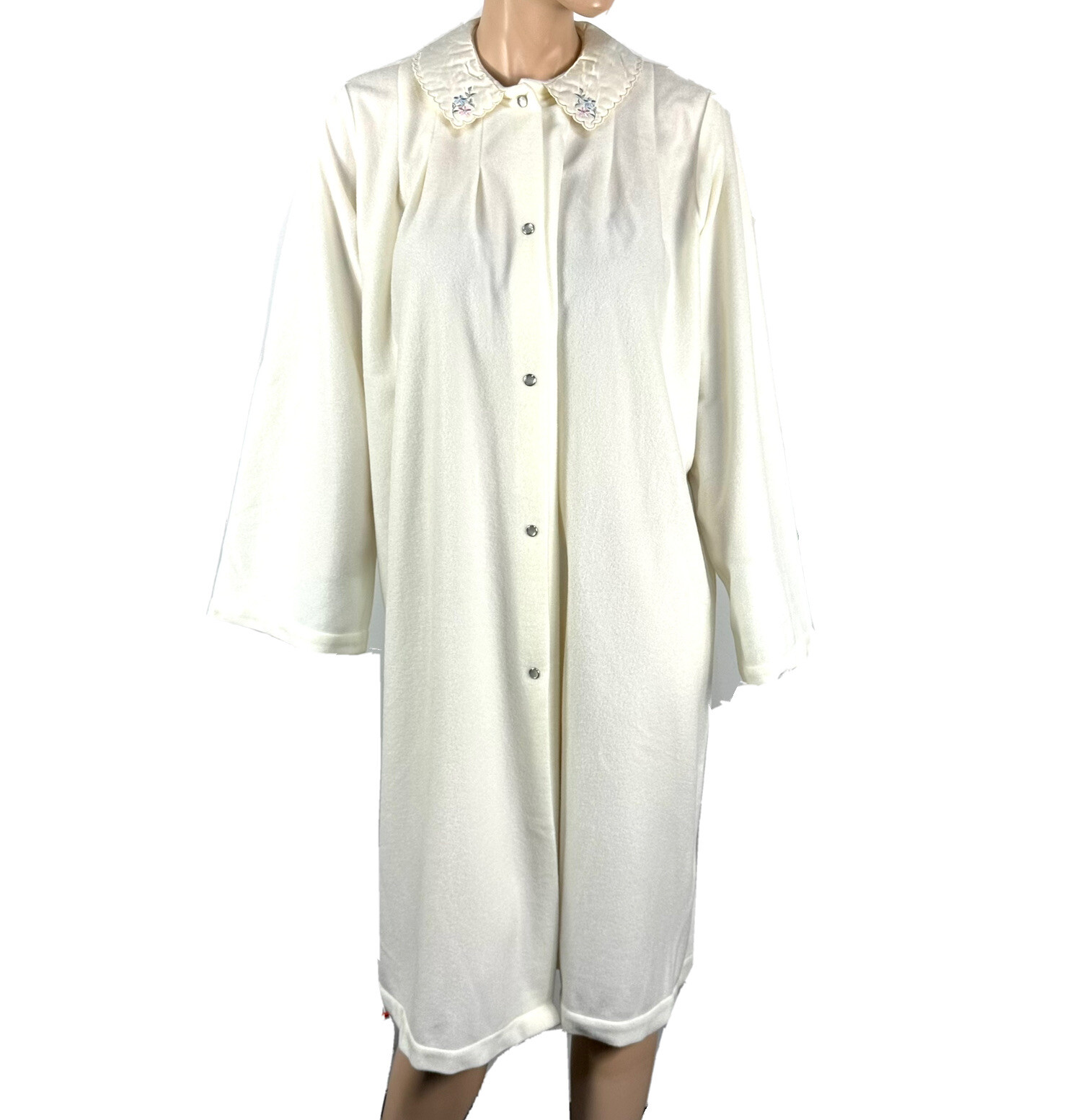 Vintage Reigning Beauty Size XL Robe Cream House Coat Pearl Snap Arnel Granny