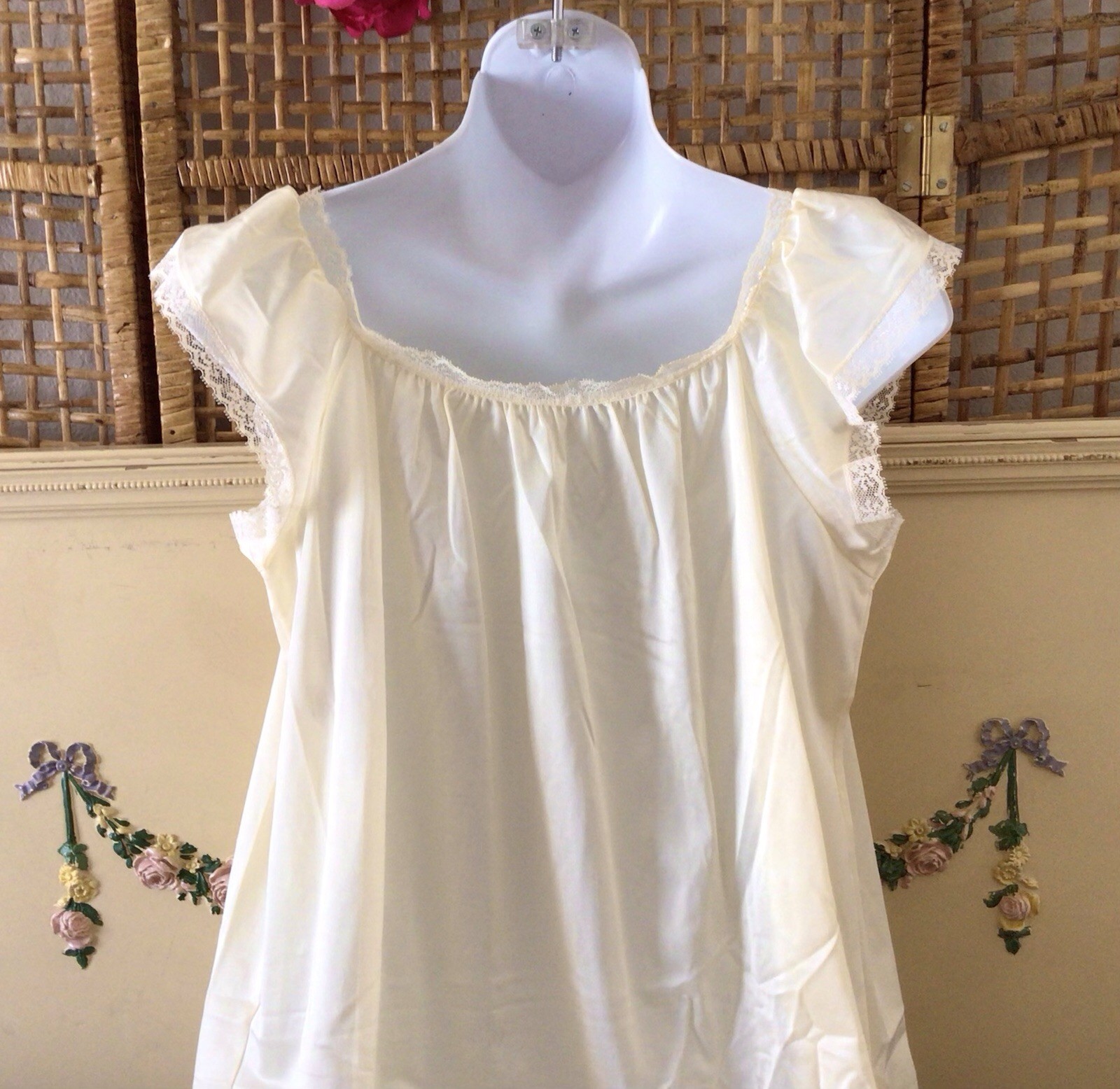 Vintage NOS Glencraft Light Orange Short Nylon Nightgown Sz Large