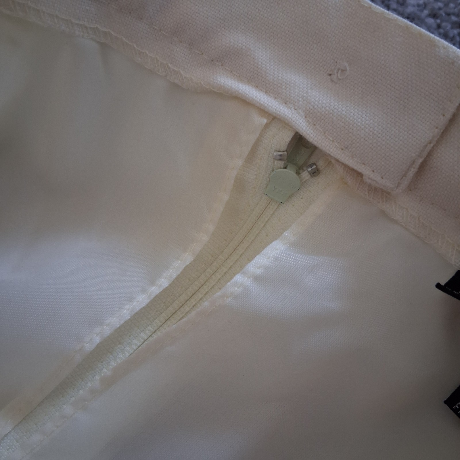 VTG Sasson Women’s Cream/Off-White Skirt Suit Outfit Size 10/11 Lined