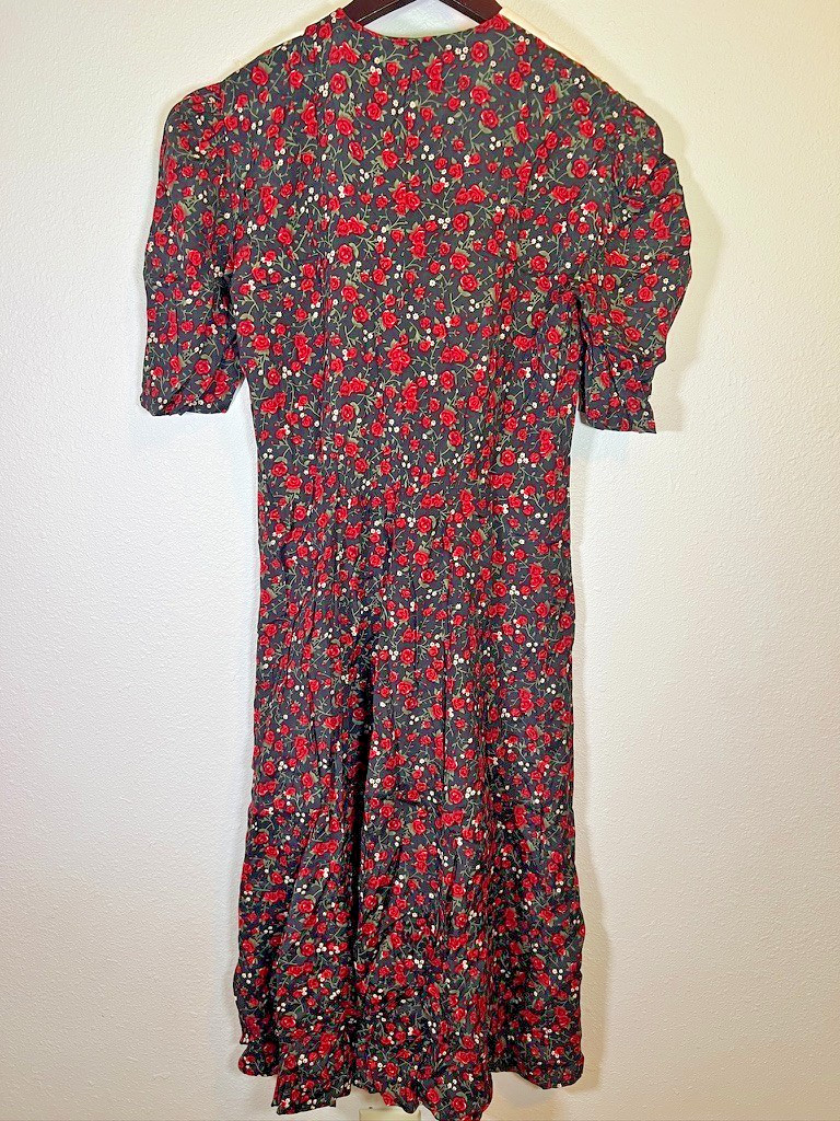 Vintage Dress Caroline Wells Floral Prairie Cottagecore Modest Midi Red Rose