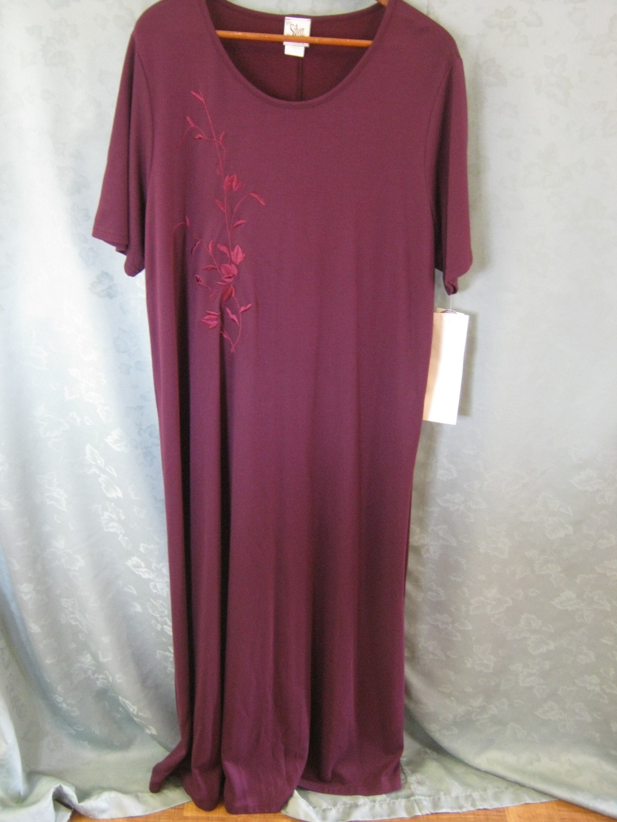 Vintage 90’s Macy’s Ms. Silver Wear T-Shirt Dress Size 2X Maxi Embroidered NWT