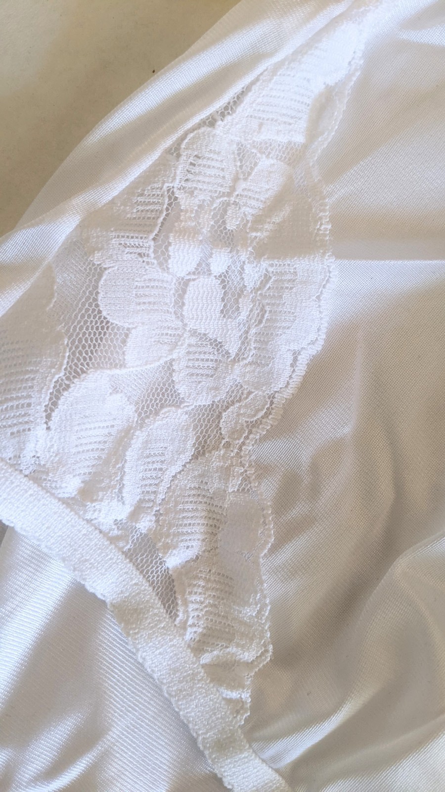 Vanity Fair Perfectly Yours Lace Nouveau Full-Cut White Brief Plus Size 12/5XL