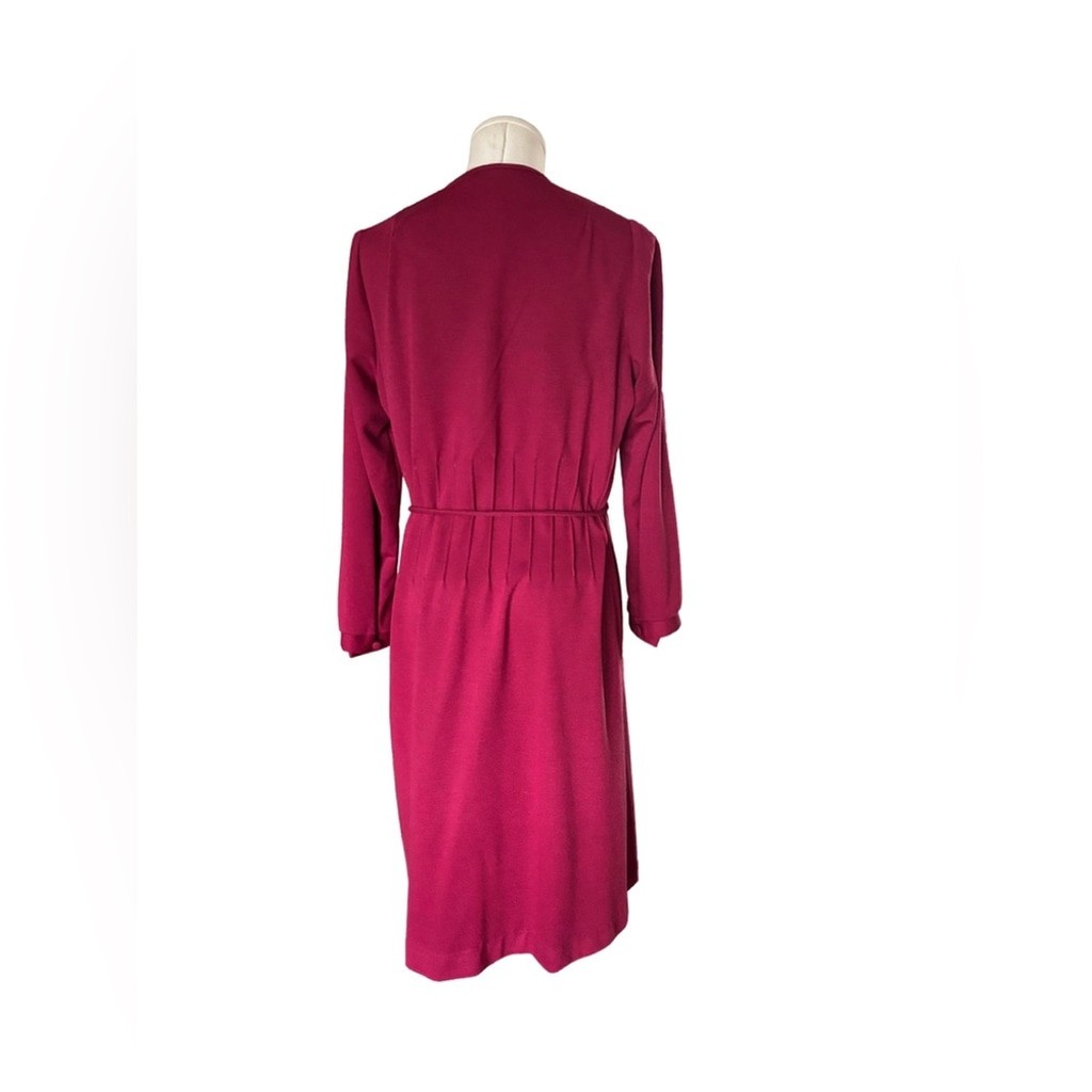 Vintage Romantic Feminine Cottagecore Aesthetic – Magenta Button Front Dress – M