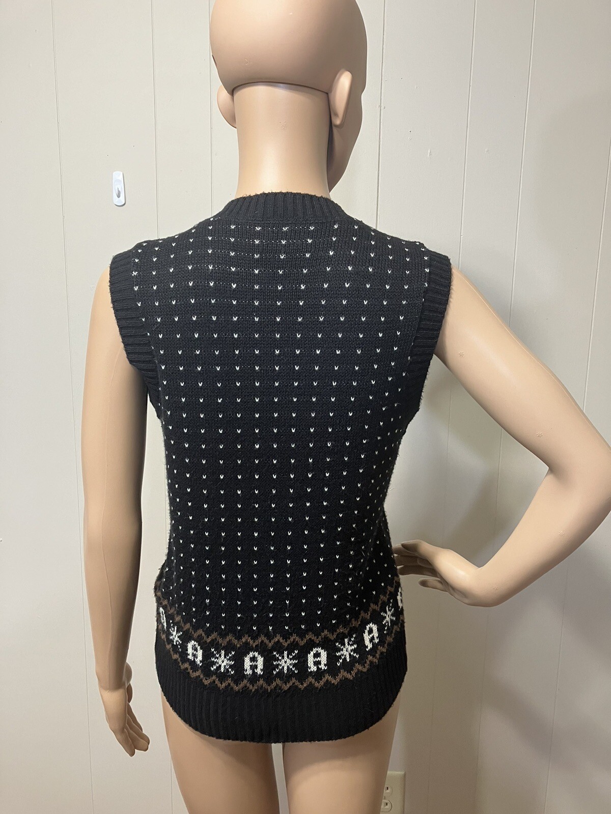 Women’s Vintage „Etienne Aigner Pullover V Neck Knit Sweater Vest Size Small