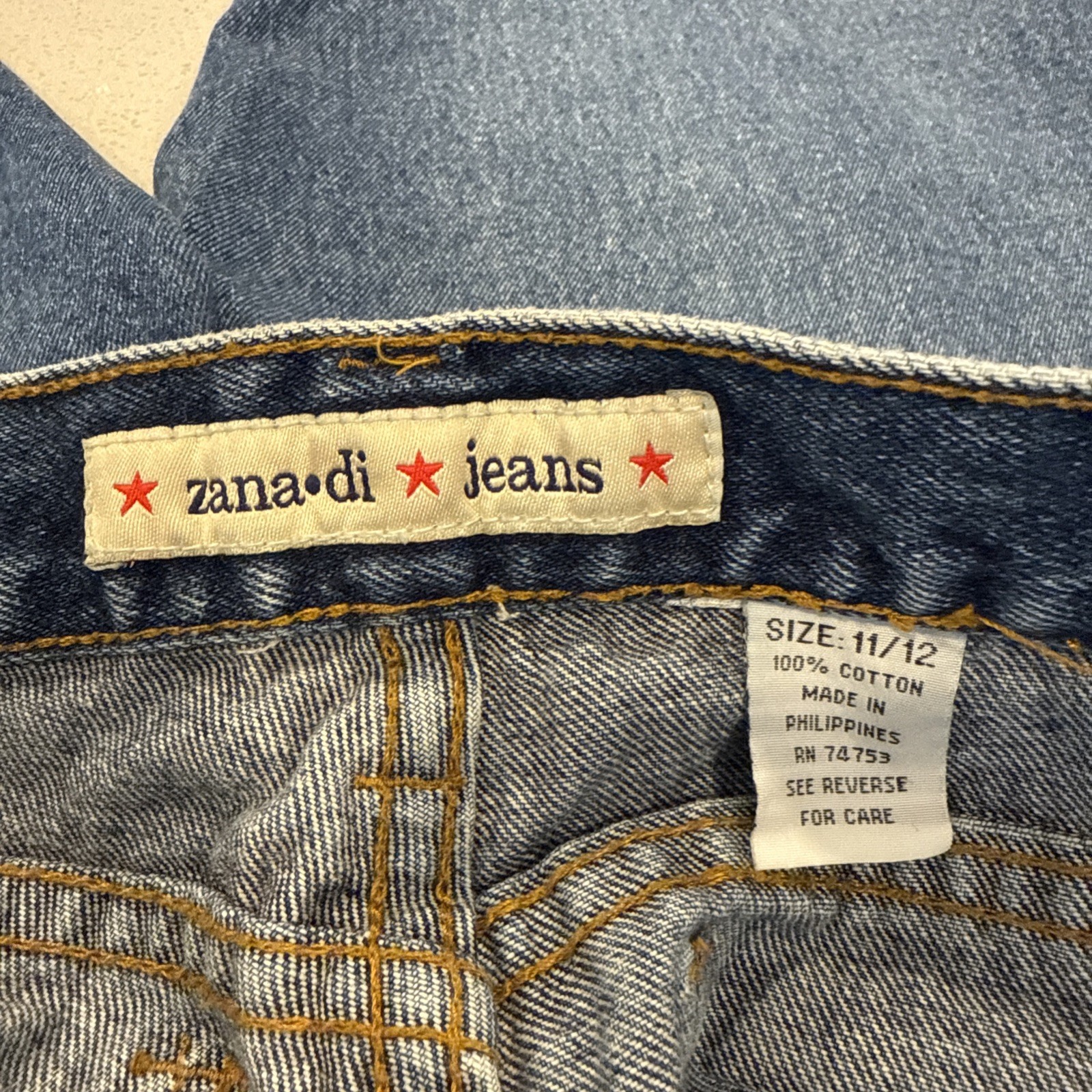 Vtg Y2k 90s Zana Di Jrs Size 10/11 Butterfly Embroidered Denim Capri Shorts