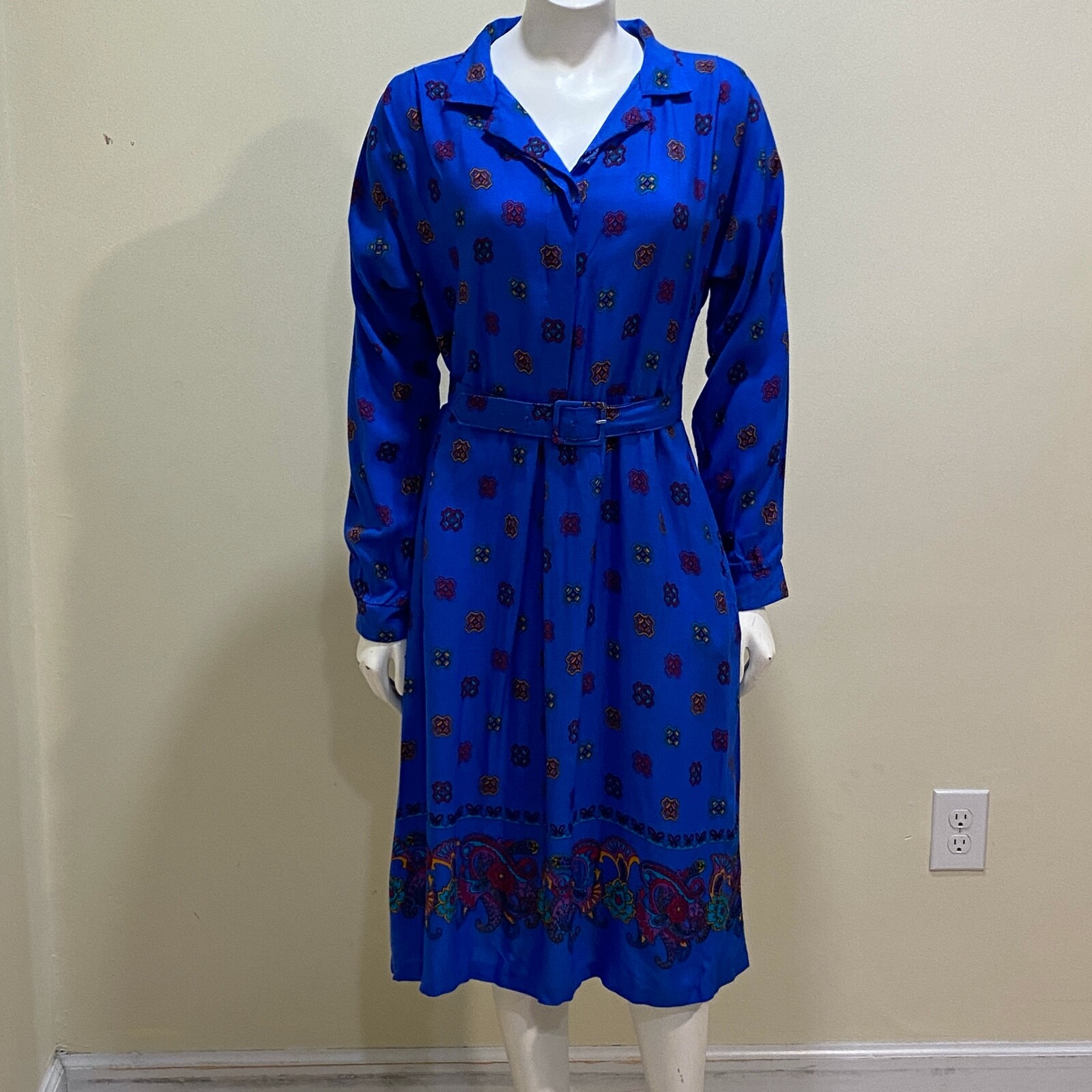 Vintage Malouf Dress Women’s 14 Average Blue Floral Rayon Pockets Belt Midi