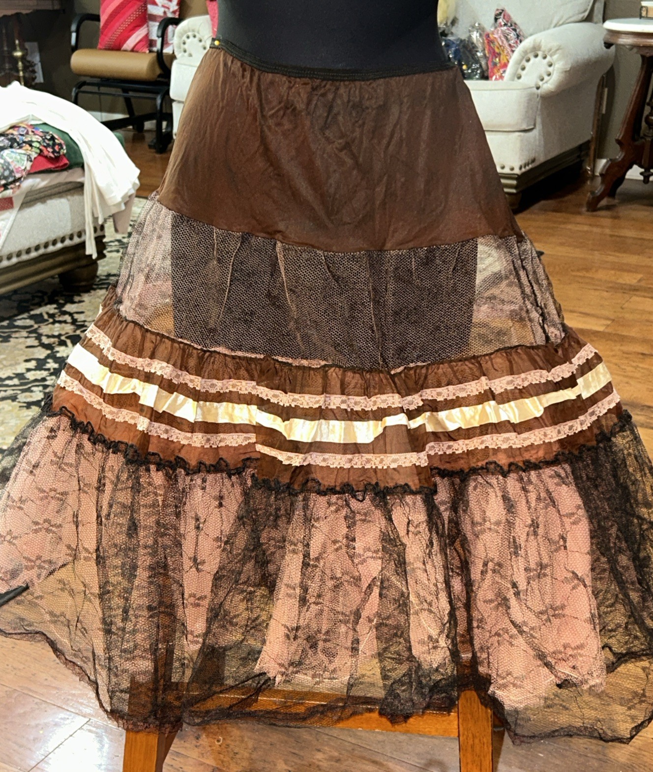 50’s AMAZING Tiered Double Layered Tulle Petticoat Size Med/large Satin Trim VTG