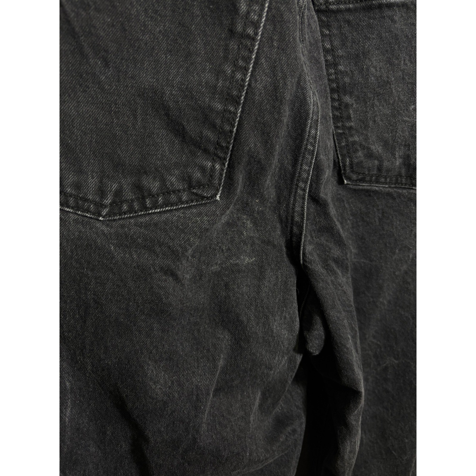 Universal Thread Vintage Straight Distressed Black Jeans Women’s Size 12/31S