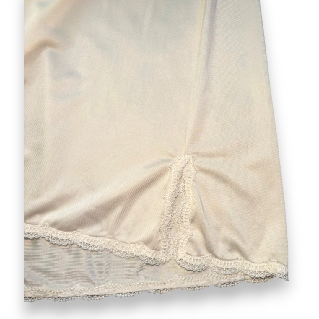 Vintage Shadowline Nylon Half Slip Skirt Lace Trim Medium 70s 80s Made in USA