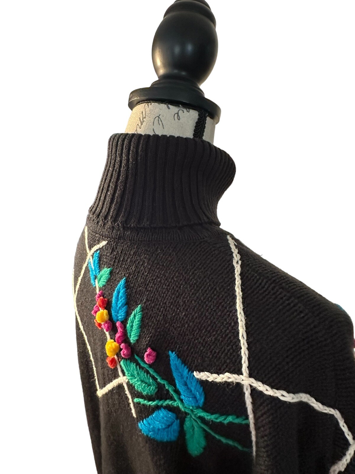 Vintage IB Diffusion Womans Black Cotton Sweater Colorful Multi Color Floral Med