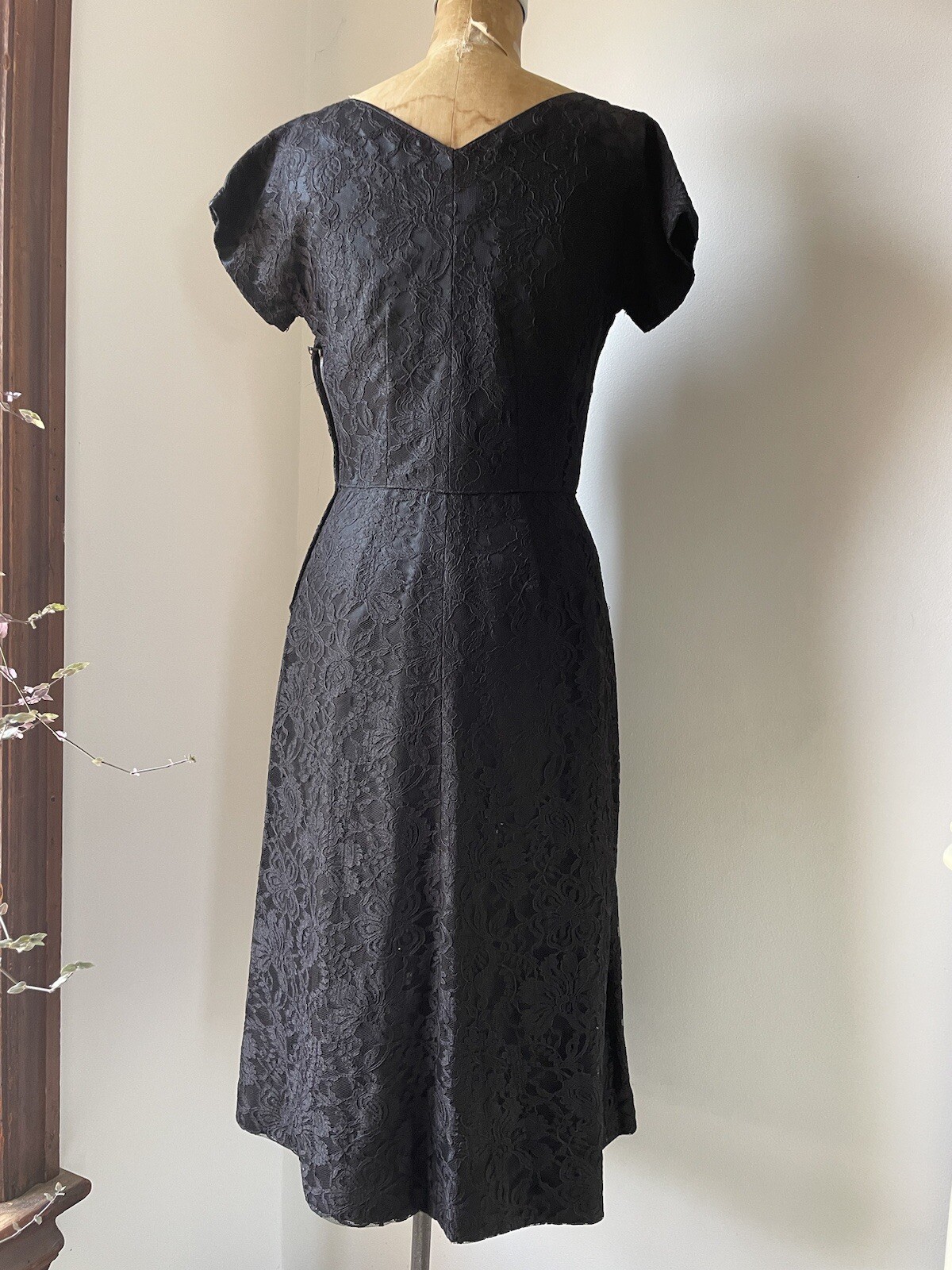 Vintage 1950’s Black Lace Cocktail Dress LBD Party Mid Century S
