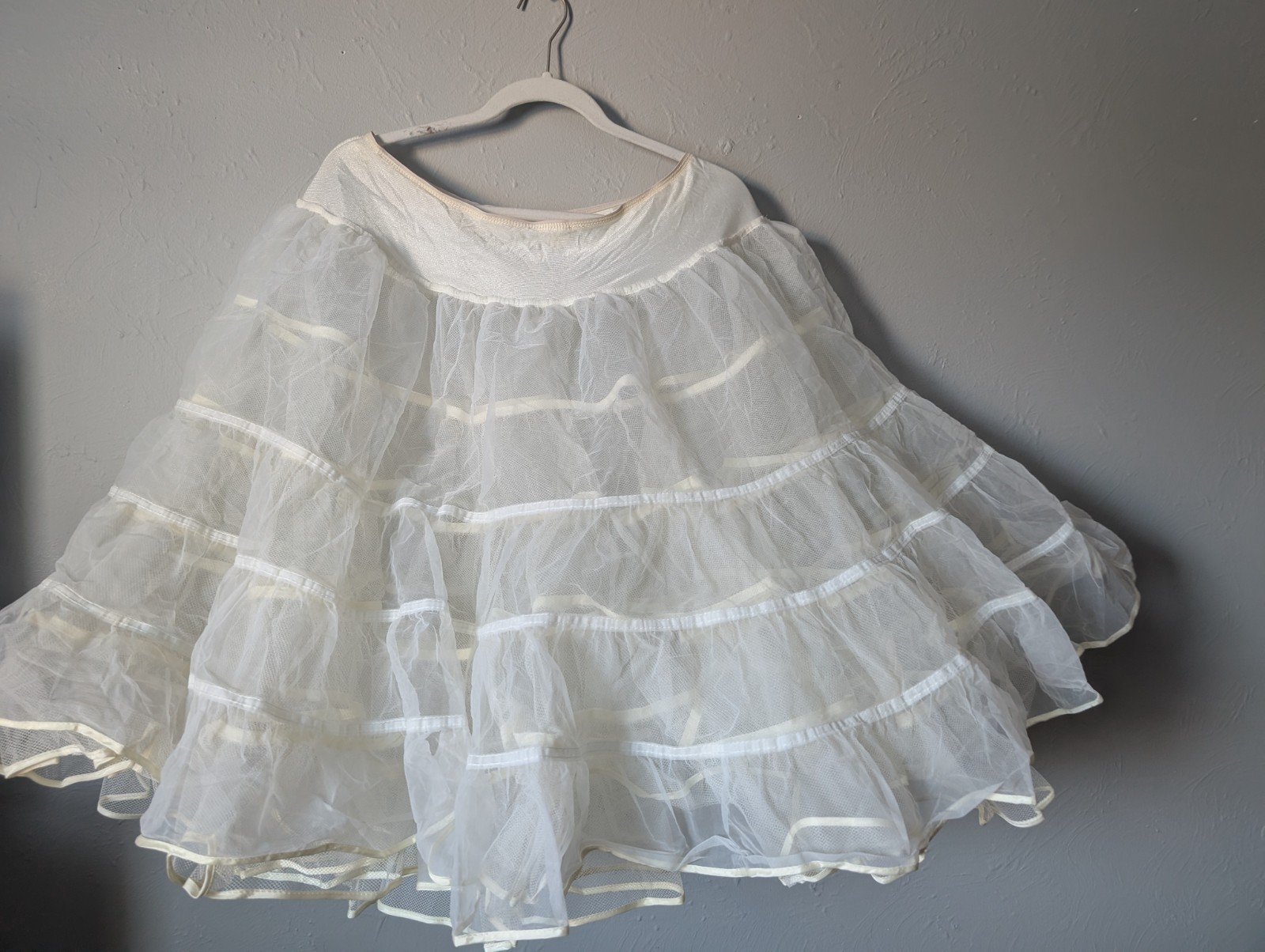 3 Partners Please Malco Modes Extra- 4-Tiers crinoline Square Dance White