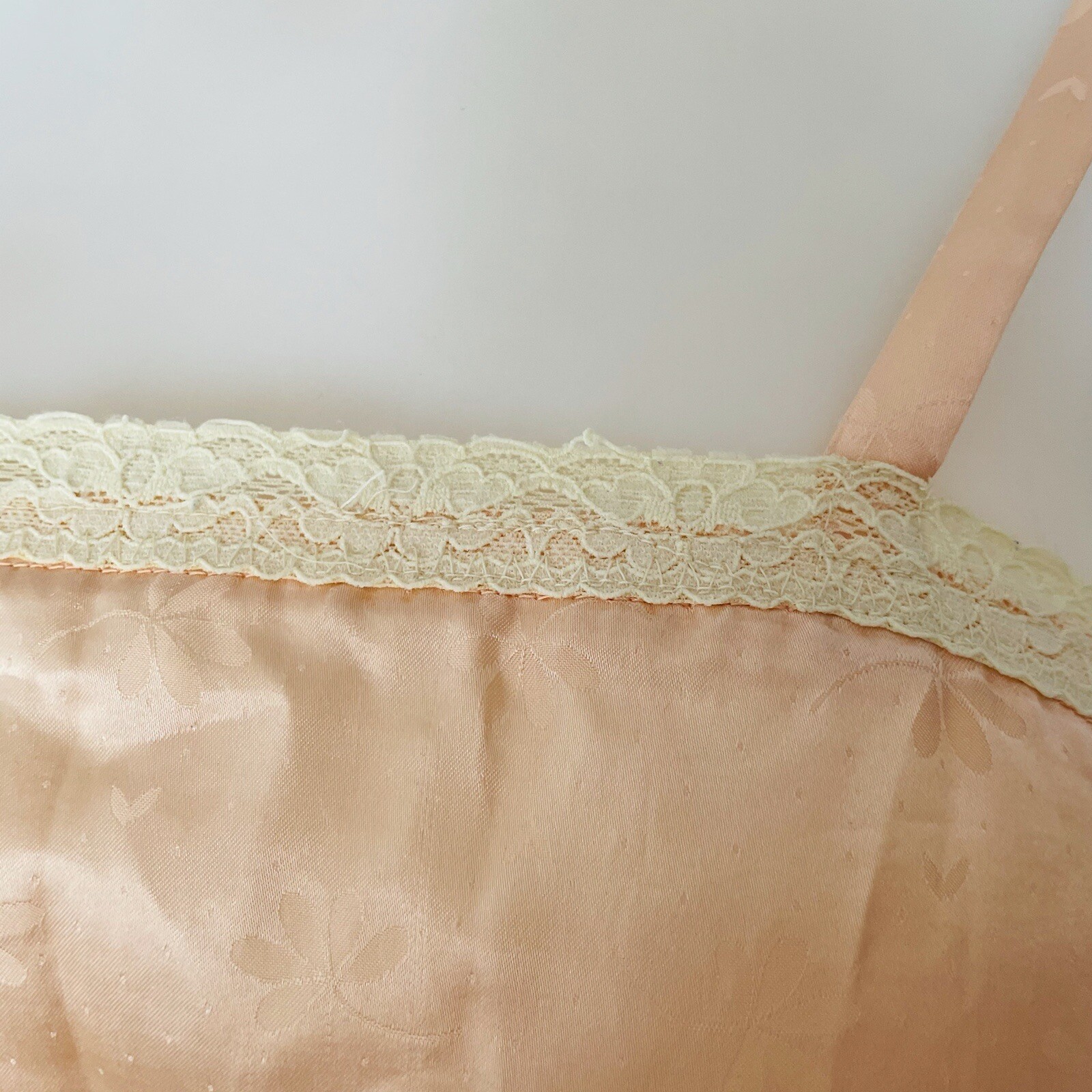 Vintage women’s apricot floral satin night slip dress & dressing gown size S M