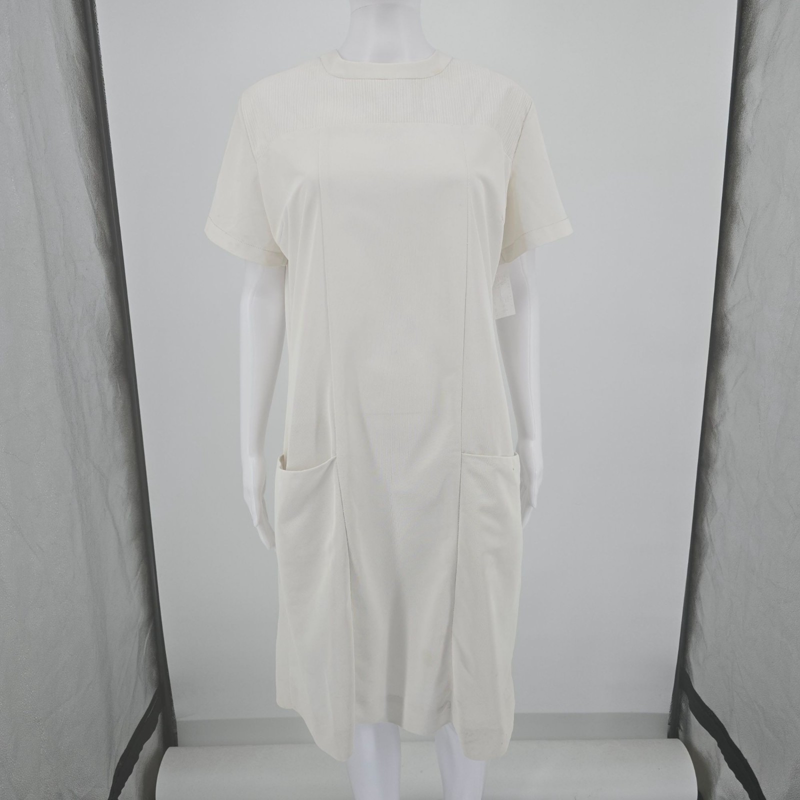 Vintage 1960s Clinic Uniforms Mod-Era Patch Pocket Nurse Shift Dress (XL)