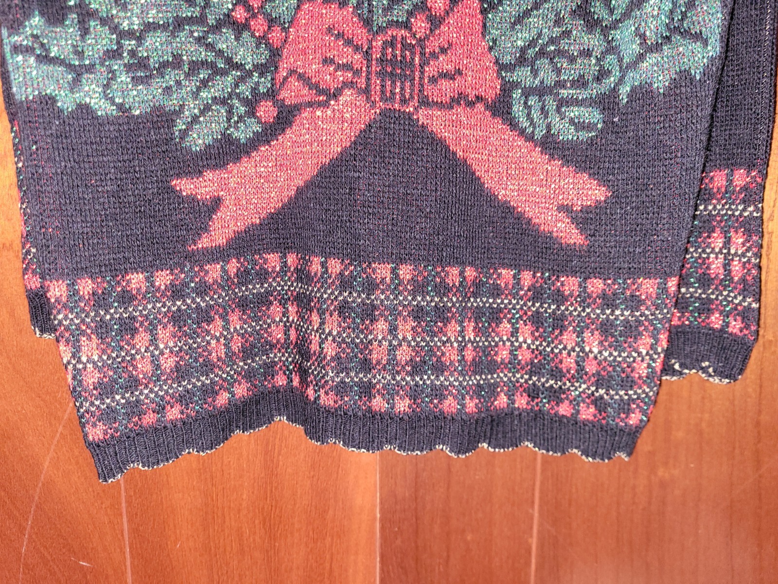 Vintage Holiday Time Christmas Sweater With Candles & Metallic Detail~Small