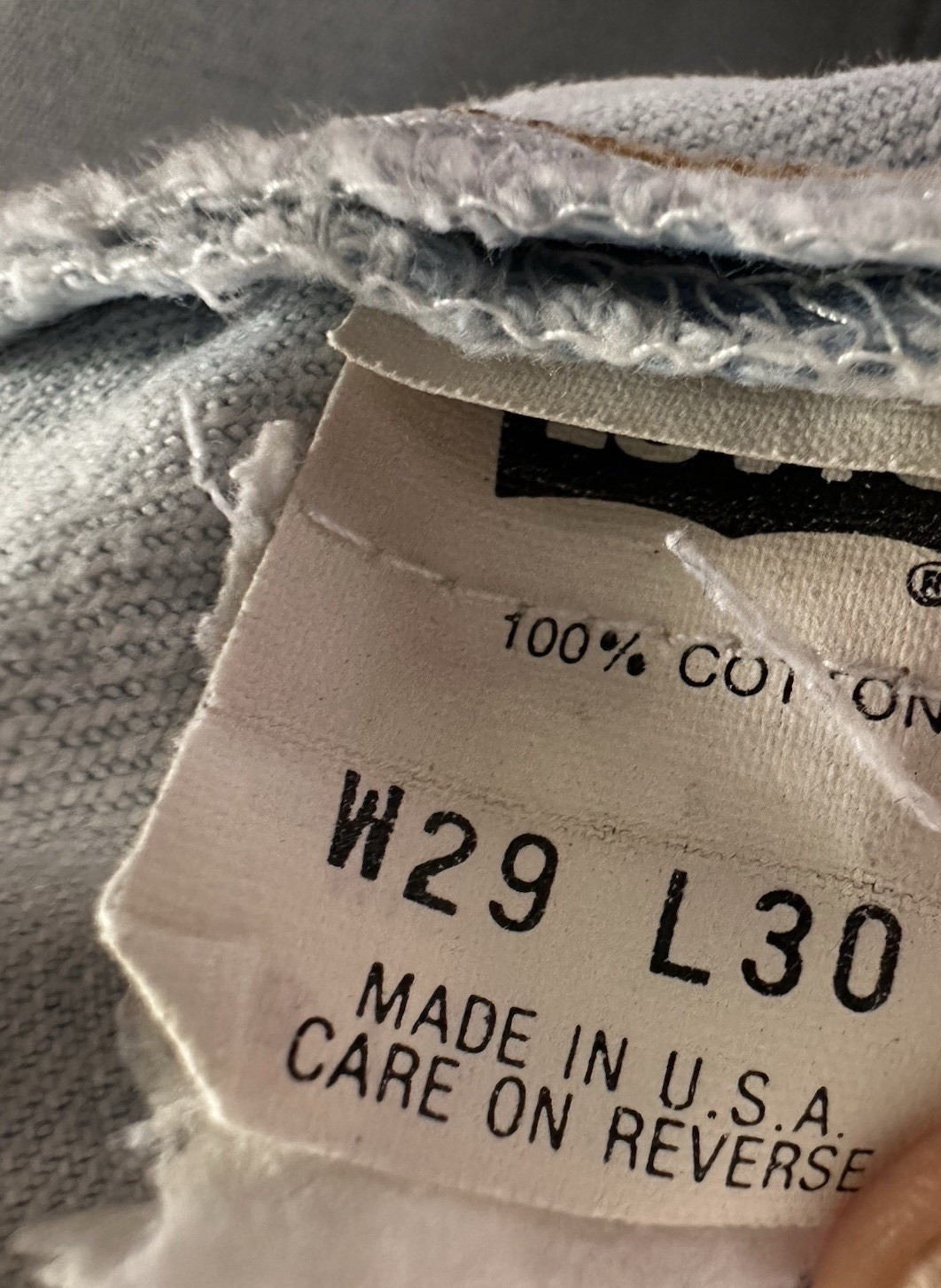 Vintage Y2K Levi’s 701 90’s Student Fit Jeans Tampered Leg Made in USA 29