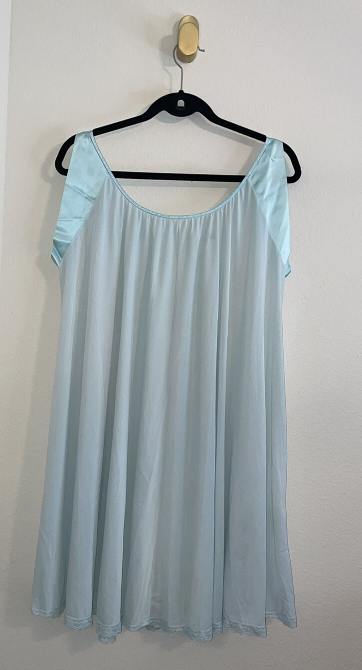 Vintage Claire Sandra by Lucie Ann Nylon Nightgown Nightie S Small Blue