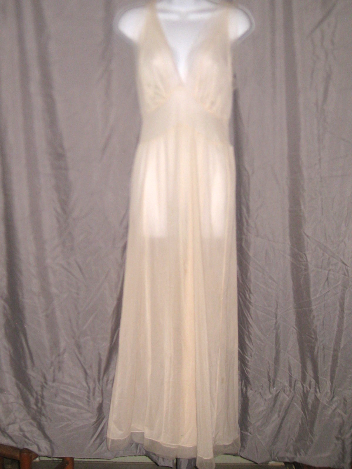 Vtg 60s (?) Ladies’ Sz S-M Pale Pink Nightgown