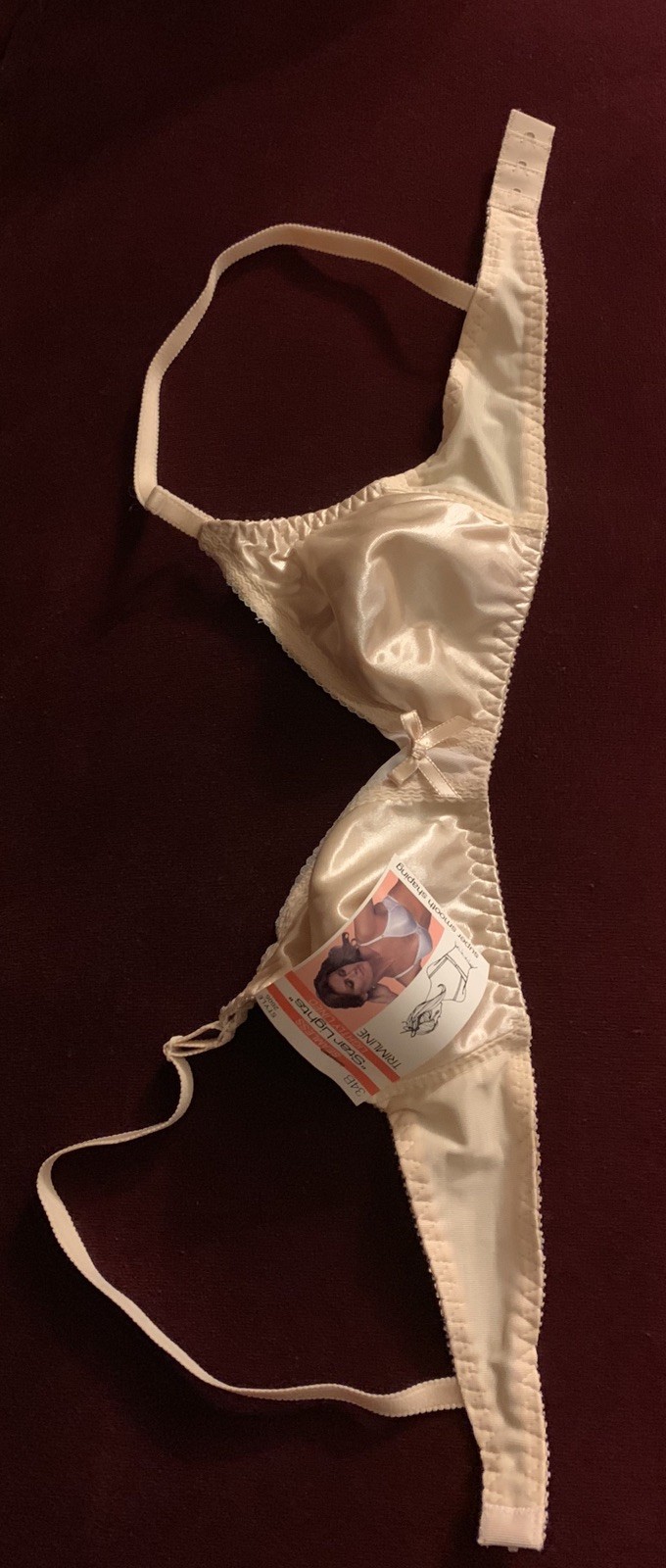 Vintage Bra Smooth Beige Lined Seamless Nude Polyester Adjustable 1970s NEW 34B
