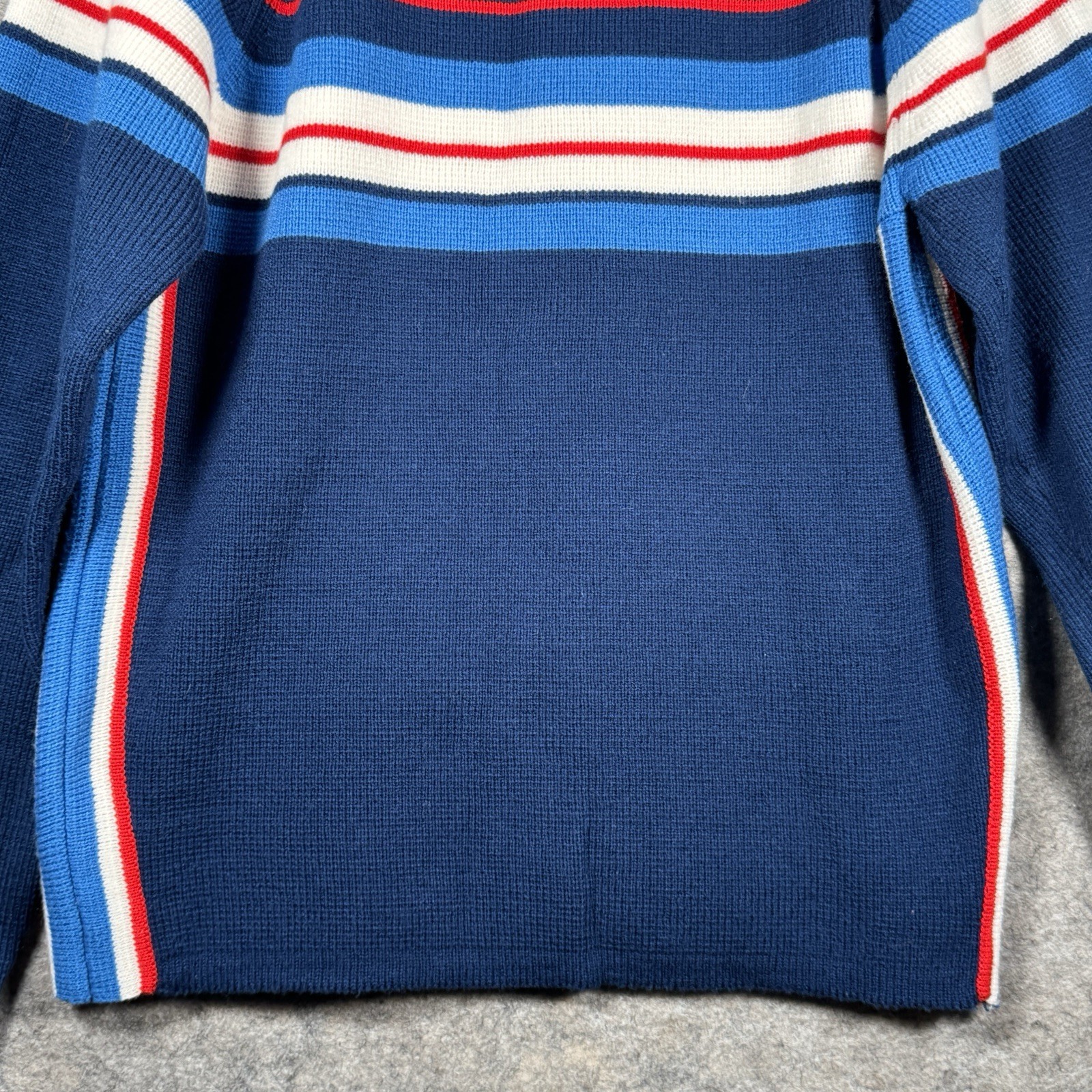 Vintage Womens Antler Brand Blue Red White Striped Knit Sweater Size L 19×25