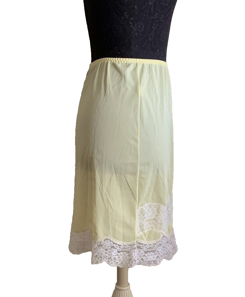 Greenco Maid Vintage Size 6 Medium Sunny Yellow Half Slip White Lace Detail