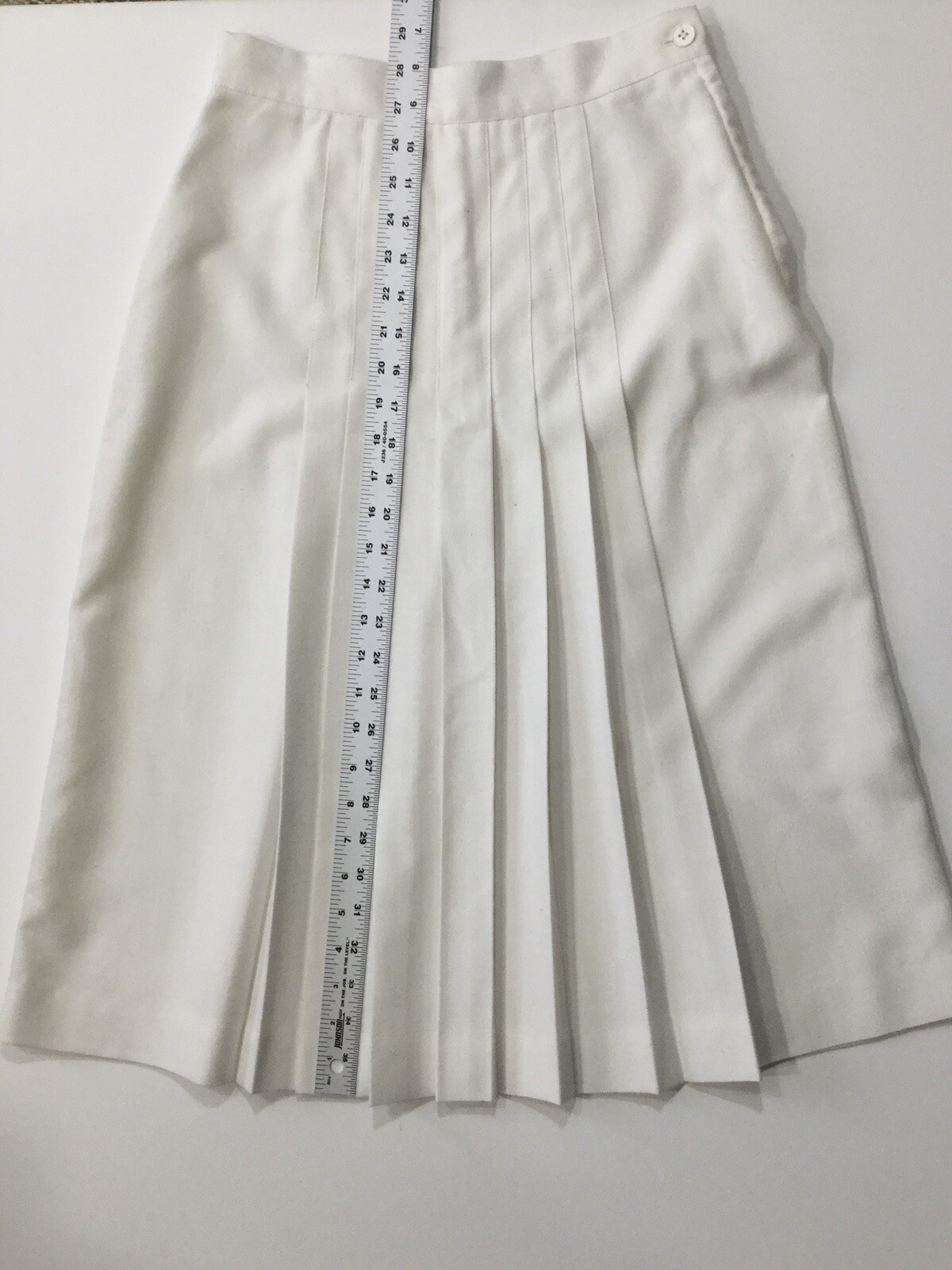 VINTAGE Pleated White Ivory Women’s Knee Length Skirt Sz 27 Counterparts (217)