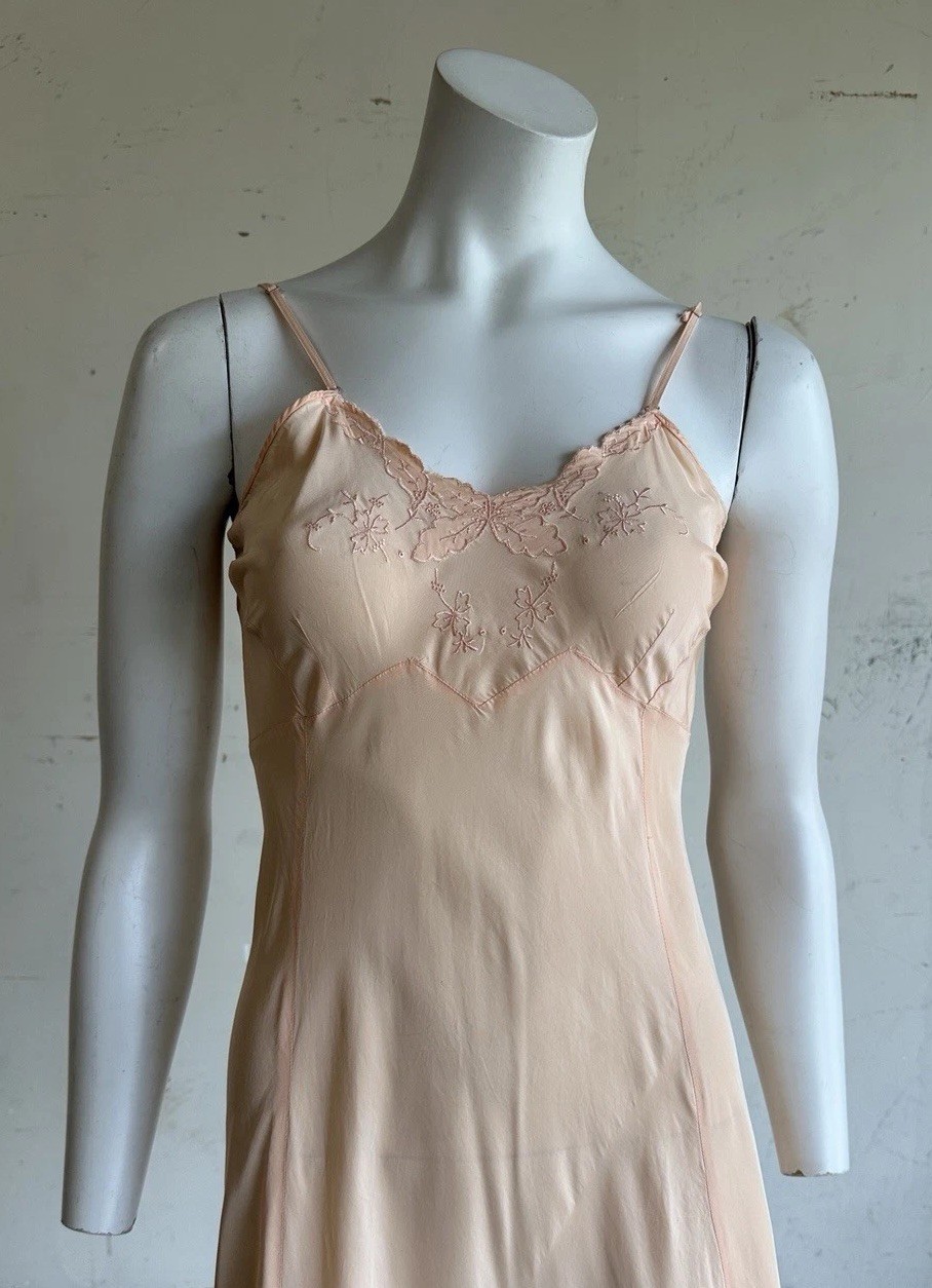 1930s/40s Peach Rayon Satin Half Slip Dress