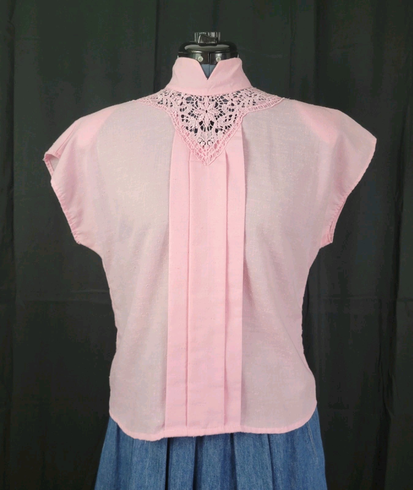 Vintage At Once Pink Drop Shoulder Blouse w Lace Neckline Size Small