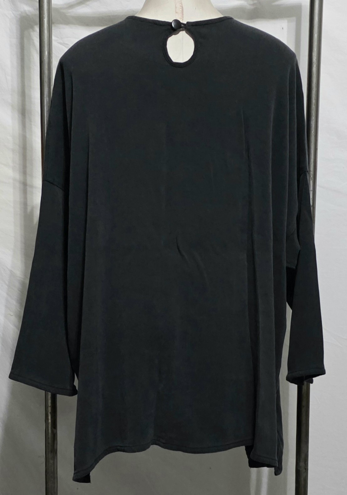 SU-ZEN OS Long Tunic Top Black Keyhole Back Whimsigoth Witchy Lagenlook ’90s