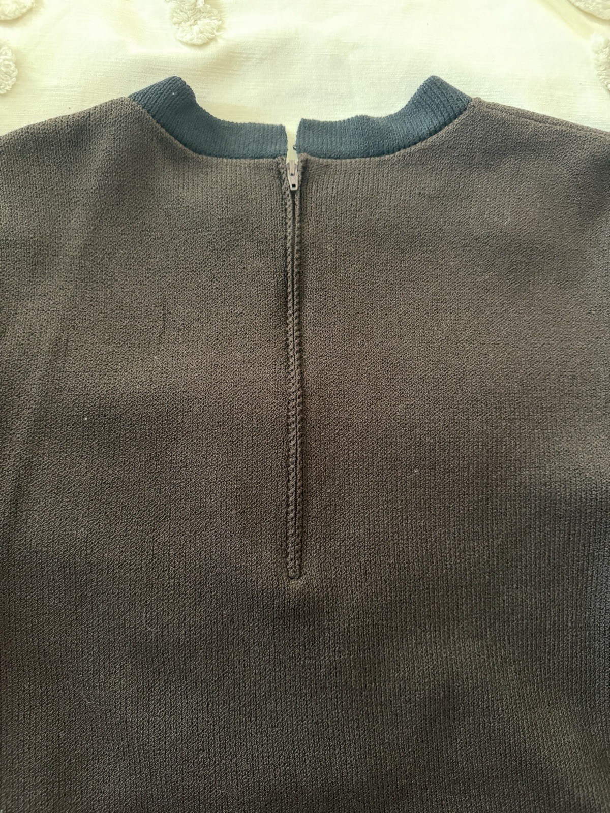 VTG St John Santana Knit Top Mock Neck Pullover LARGE Short Sleeve Brown Black