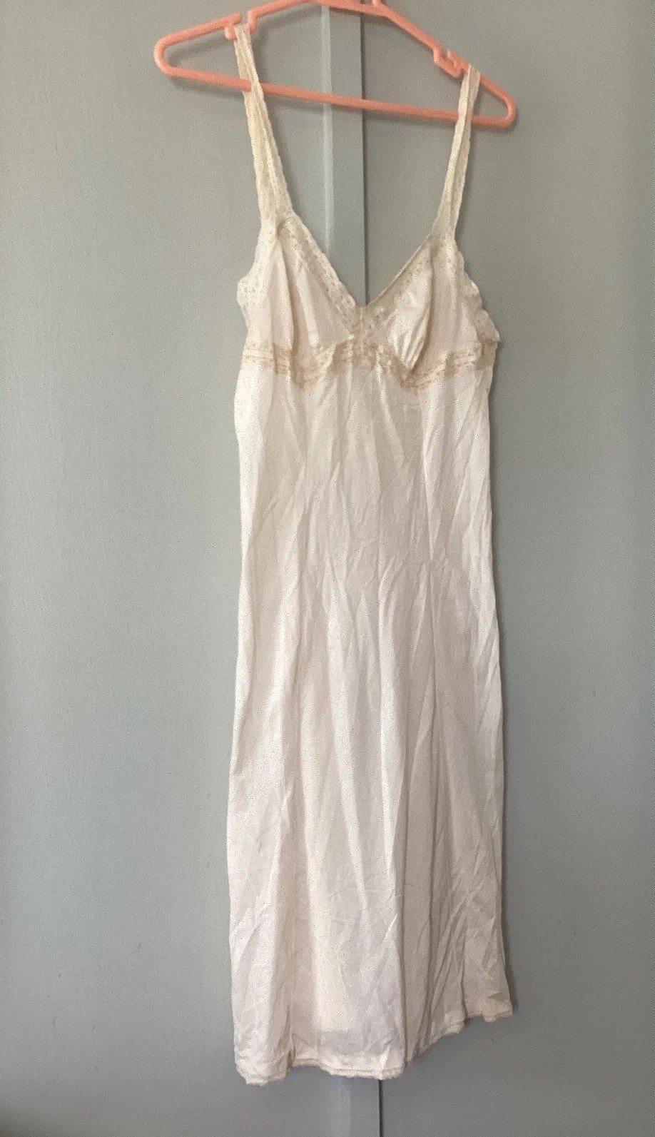 Vintage Olga34 Bust Semi Sheer Cream Nylon & Lace Slip Dress Size Medium Retro