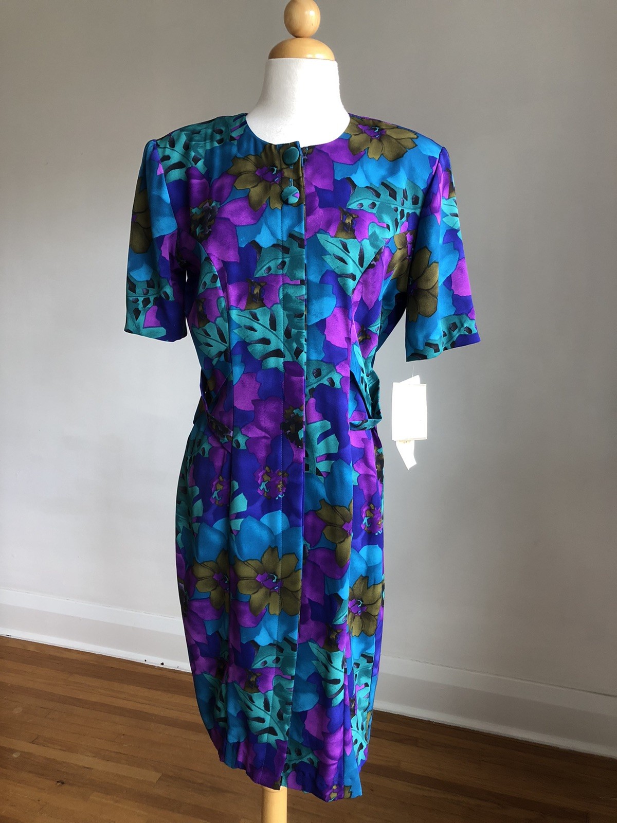 STUNNING VTG NWT DAHAN Purple Silky Button-up Sheath Dress SZ 10