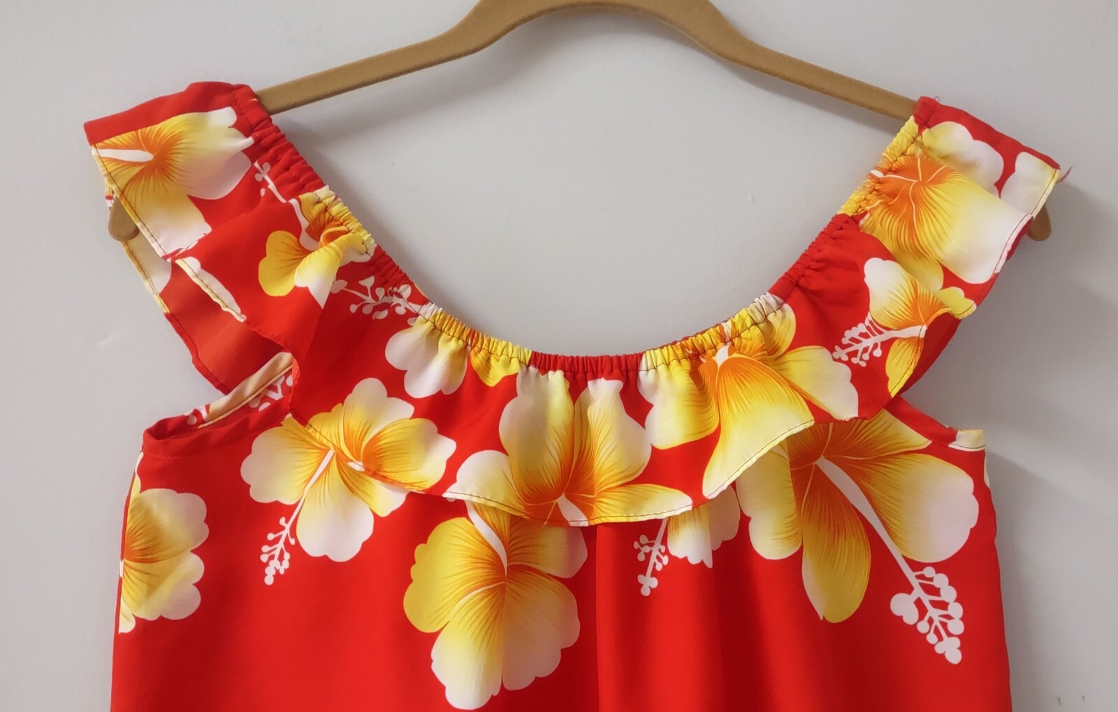 Vintage POMARE Red Yellow Hawaiian Flower Ruffle Dress XS