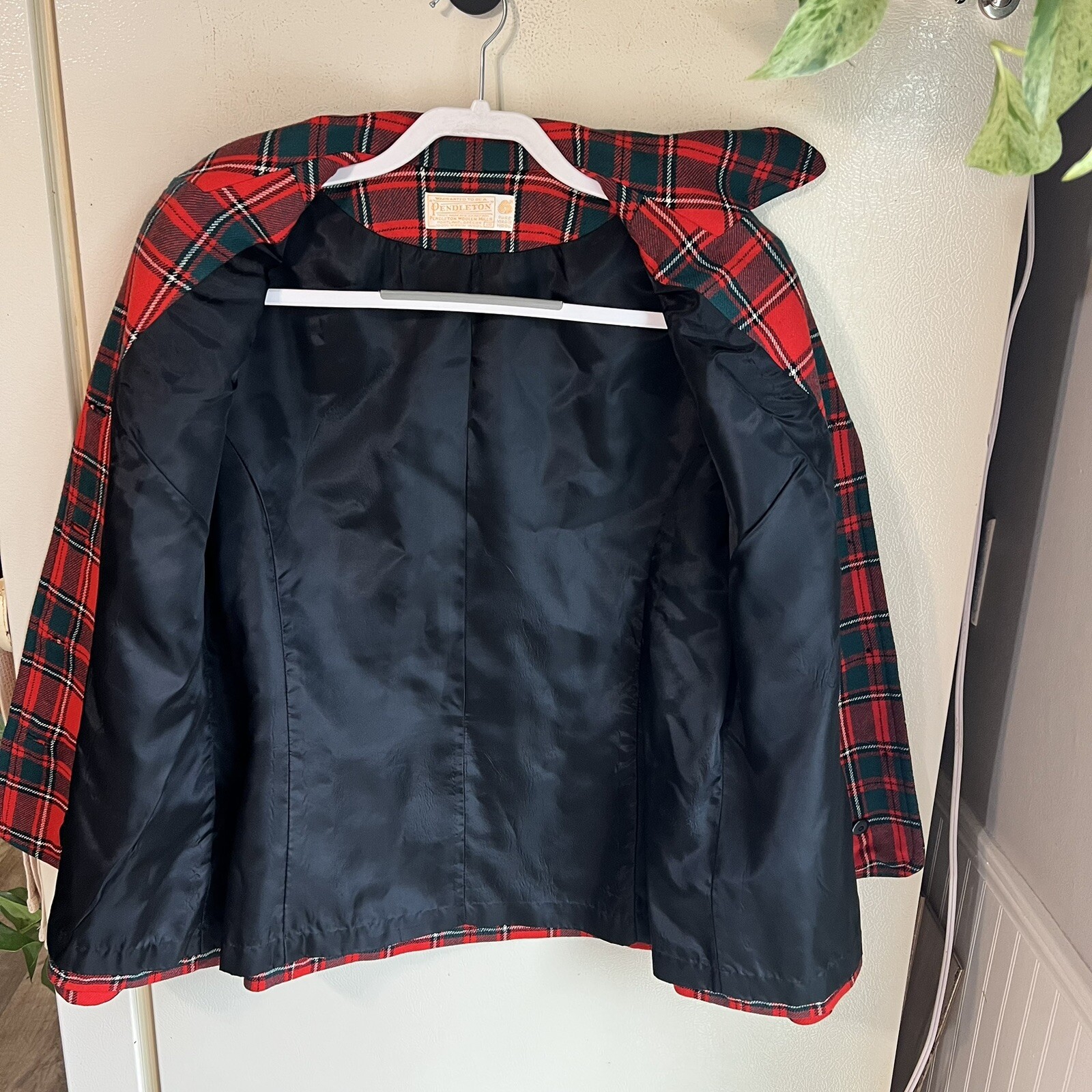 Pendleton Vintage 70s Red & Black Tartan 100% Virgin Wool Classic Blazer Size 18