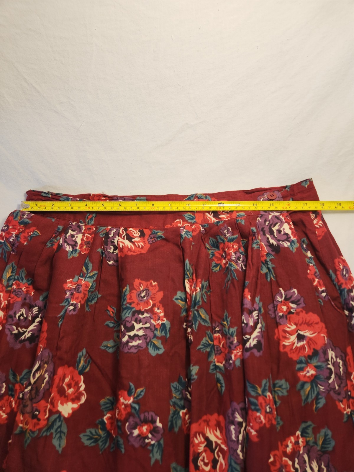 Vintage Sweetbriar Today’s Woman Red Floral Skirt, Size 20, Pockets, Button…