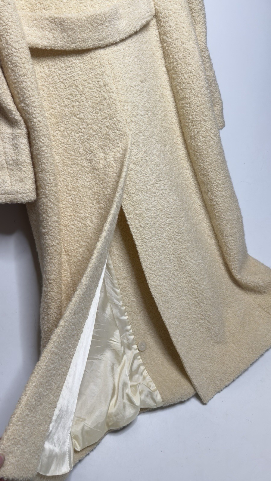 1960s Vintage Cream Wool Bouclé Coat