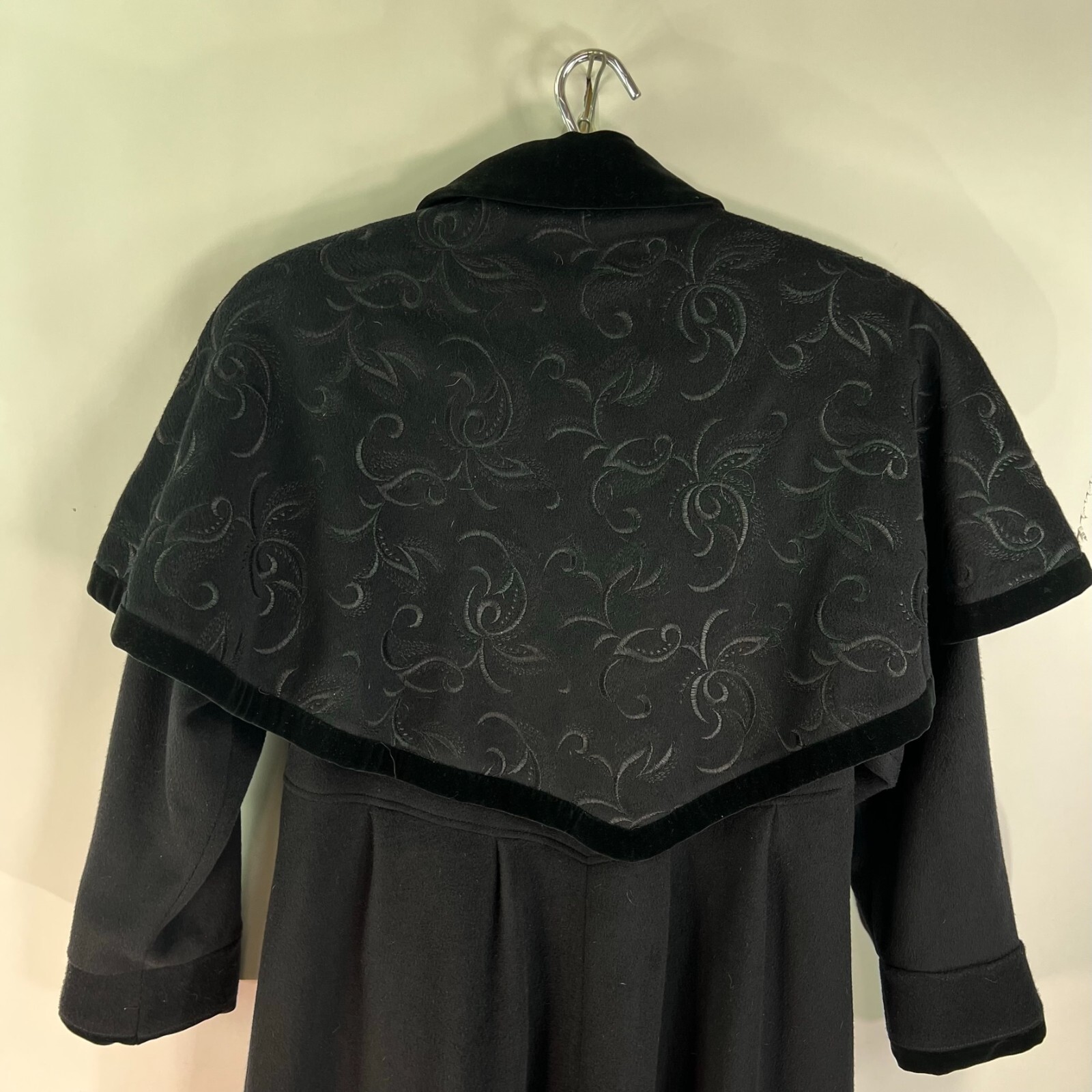 Forstmann Caplet Beaded Victorian Wool Jacket Womens Size XL Black Vintage