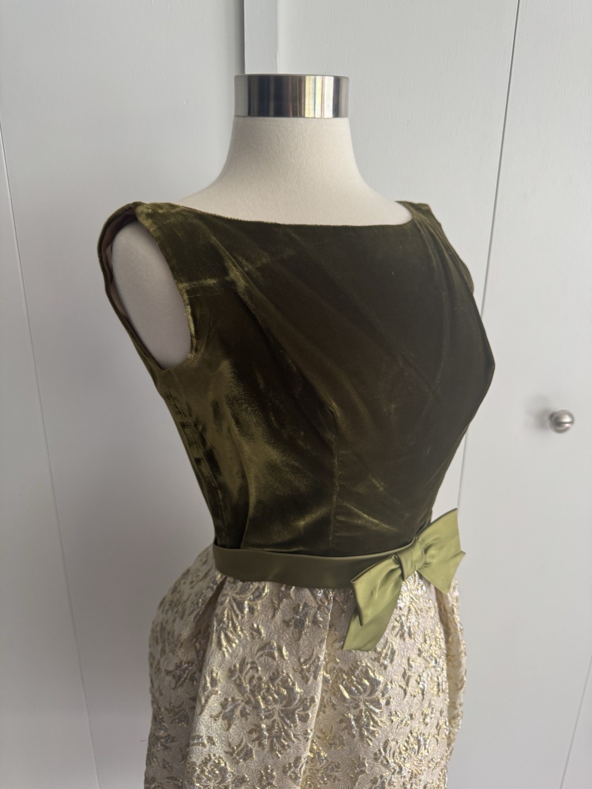 Vintage 1960’s Cocktail Party Dress Velvet Top Satin Bow Gold Brocade Lame Skirt