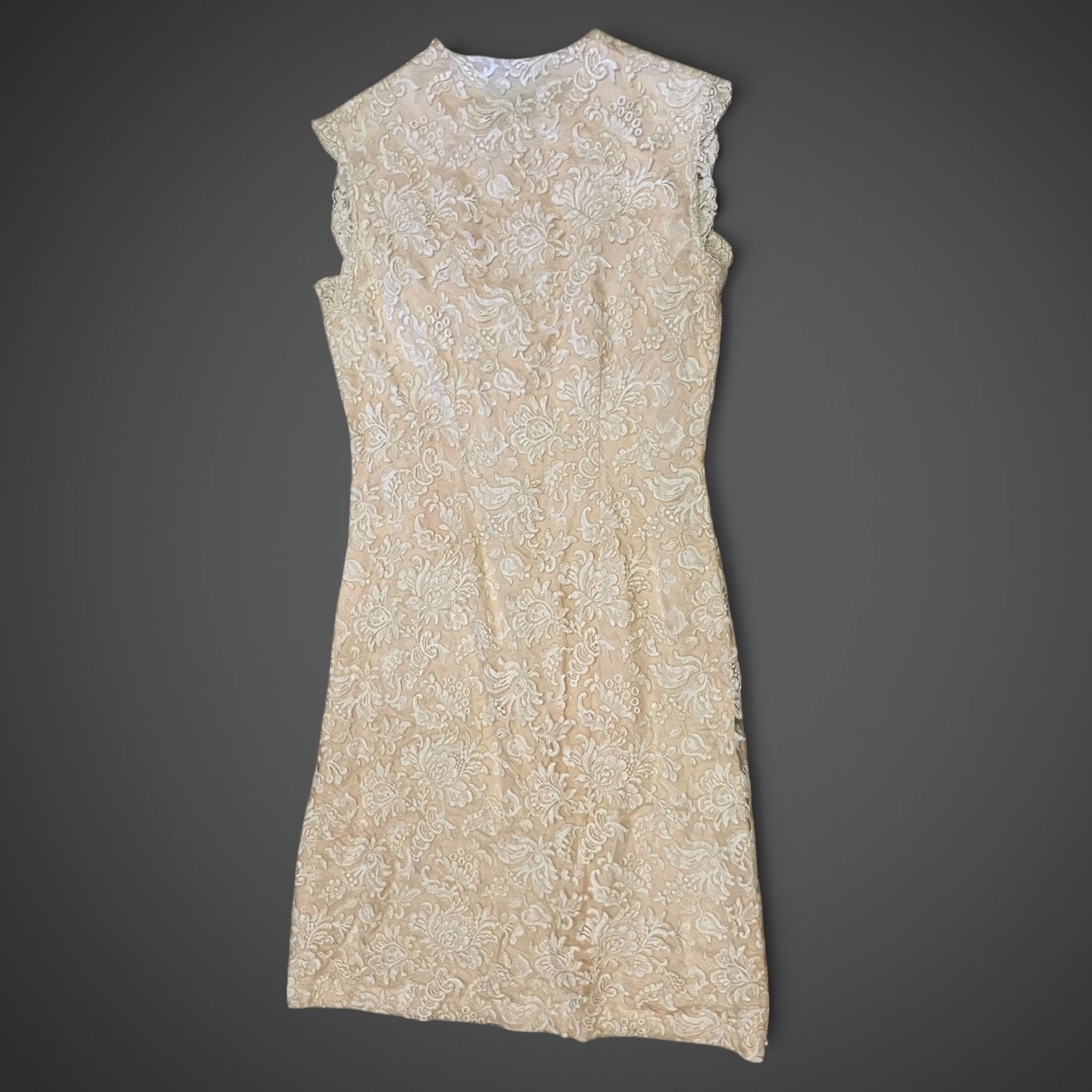 Vintage 1960s Sisto’s Ivory/Blush Corded Lace Pearl Button Cocktail Sheath Dress