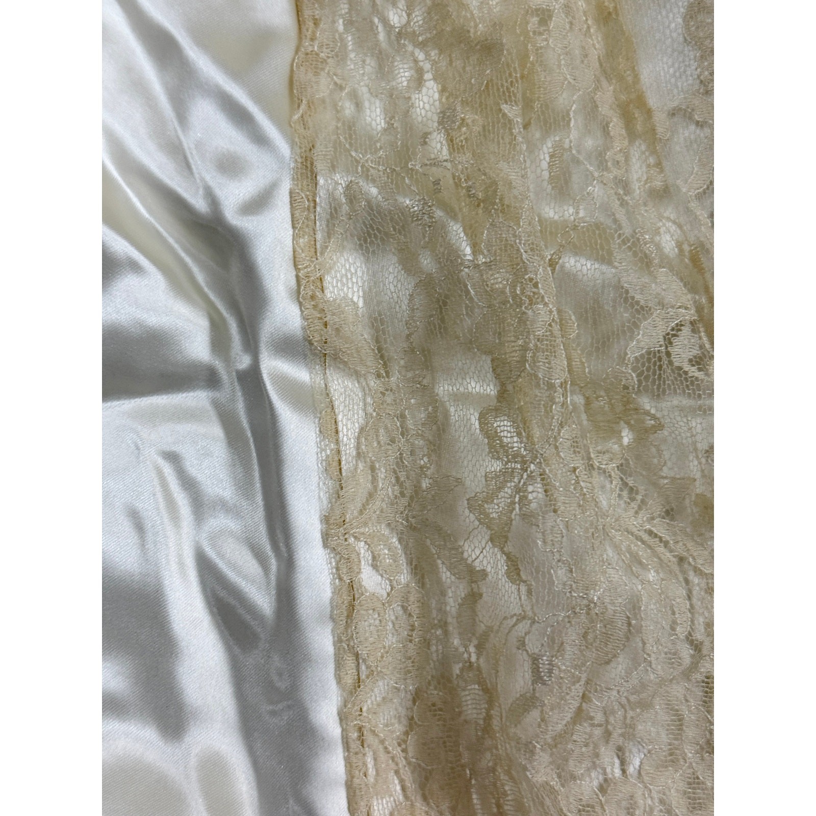 VTG 40s Hess Ivory Skinner Satin Wedding Gown Lace Illusion Yoke Train XS