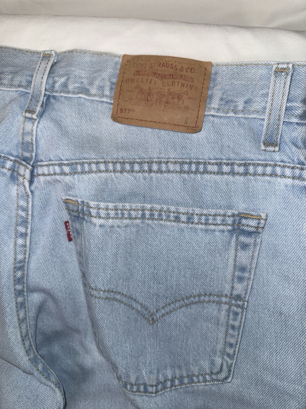 VTG Levi’s 577 Jeans Womens 8M Loose Fit Low Mid Rise Light Wash Denim 30×30 Y2K
