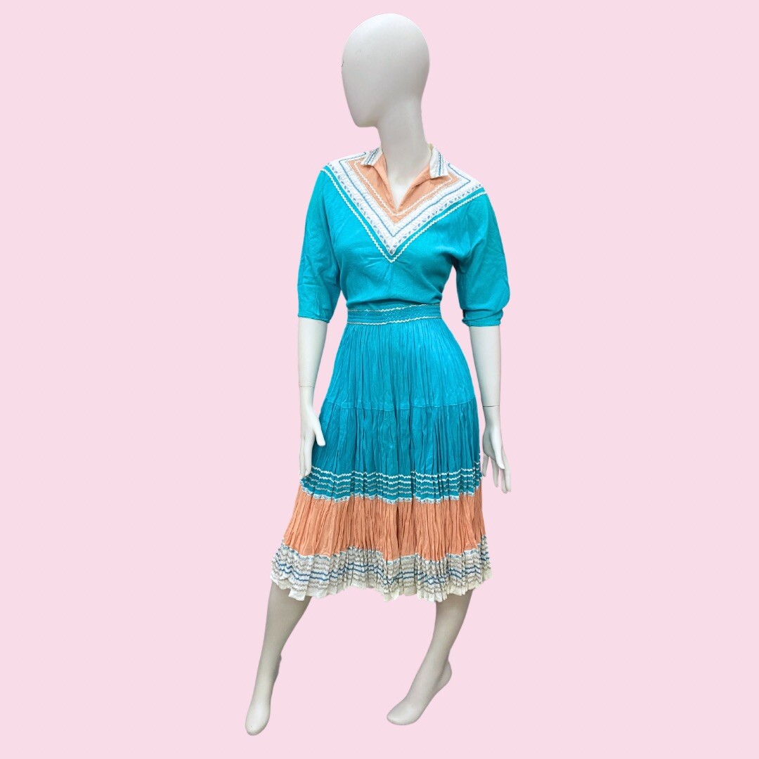 THUNDERBIRD Fashions 1950’s Turquoise and Peach Silver Patio Set Top/ Skirt
